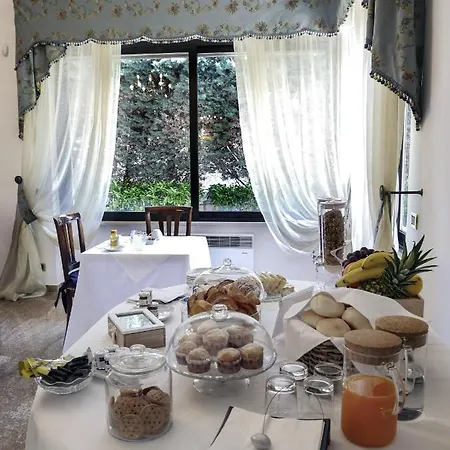 Borghese Bed & Breakfast
